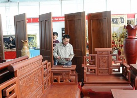 Đồ gỗ nội thất: Chiếm ưu thế thị trường nội địa